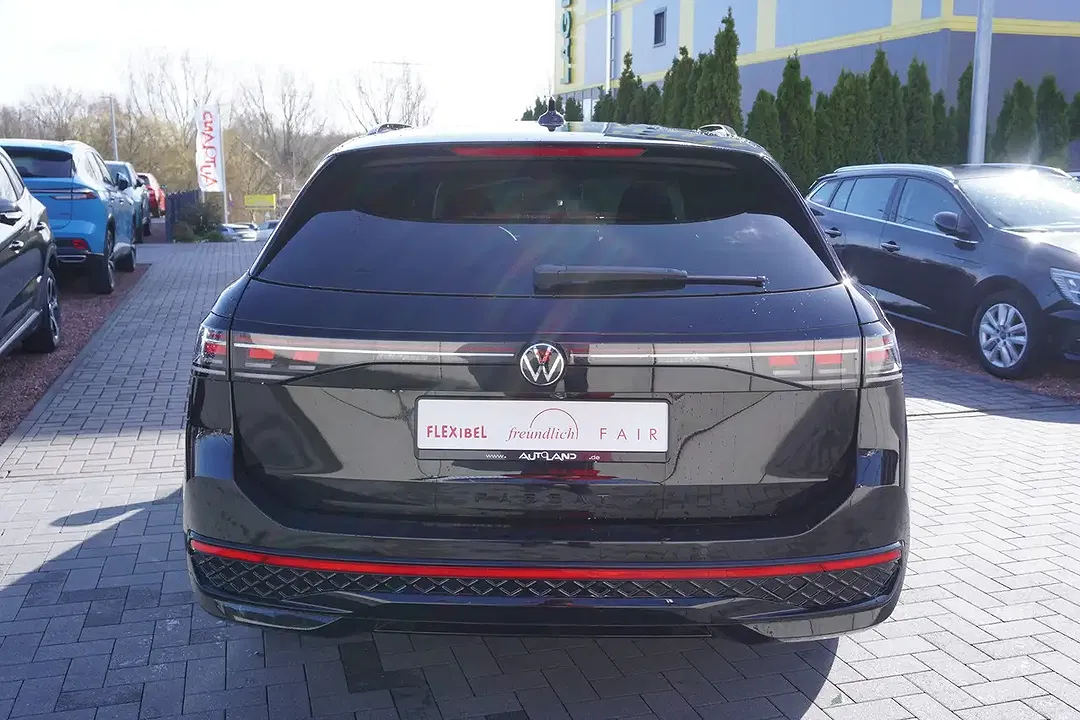 Volkswagen Passat Variant - Thumbnail 3