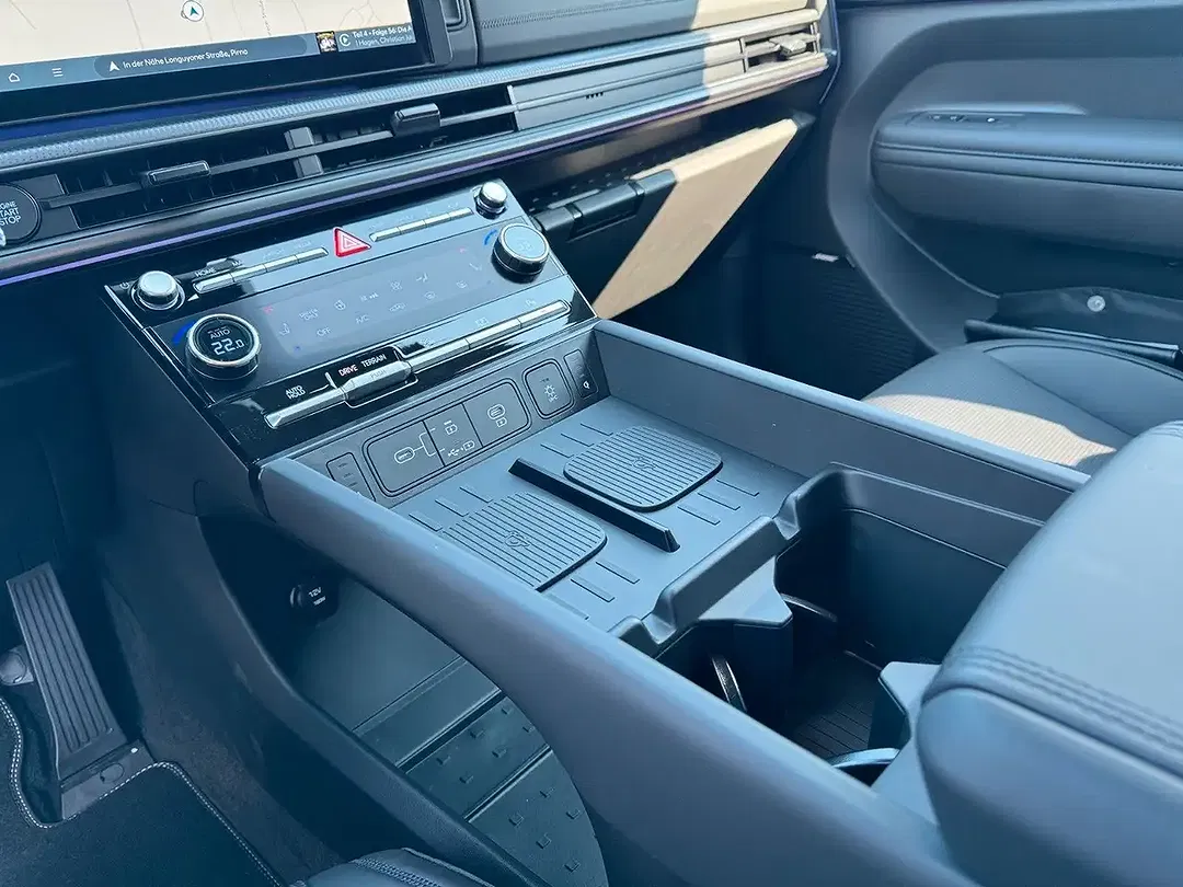 Hyundai SANTA FE - Thumbnail 14