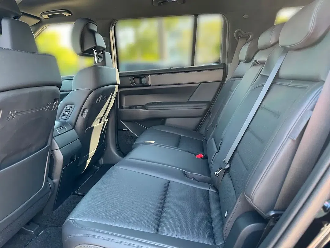 Hyundai SANTA FE - Thumbnail 7