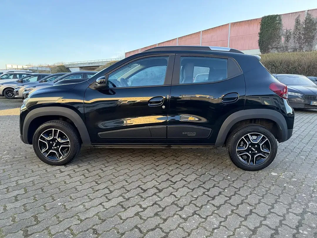 Dacia Spring - Thumbnail 2