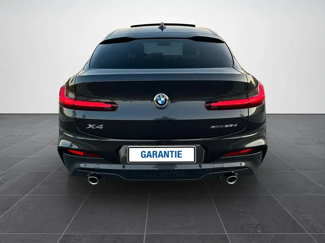 BMW X4 - Thumbnail 3