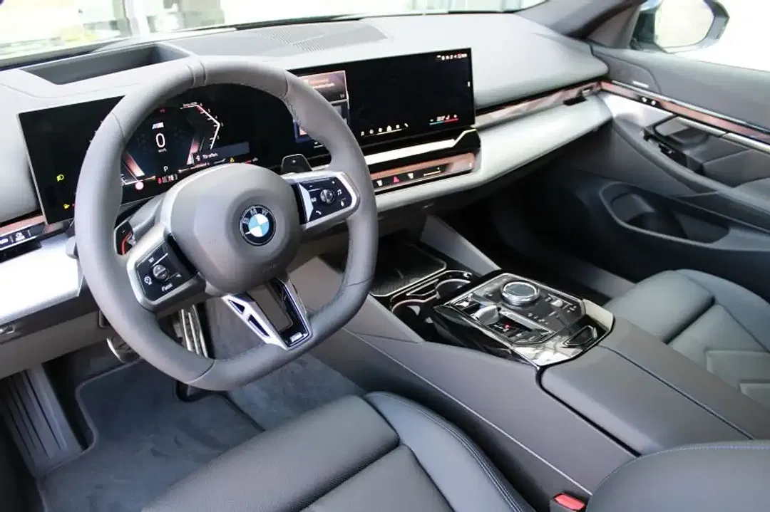 BMW 520 - Thumbnail 6
