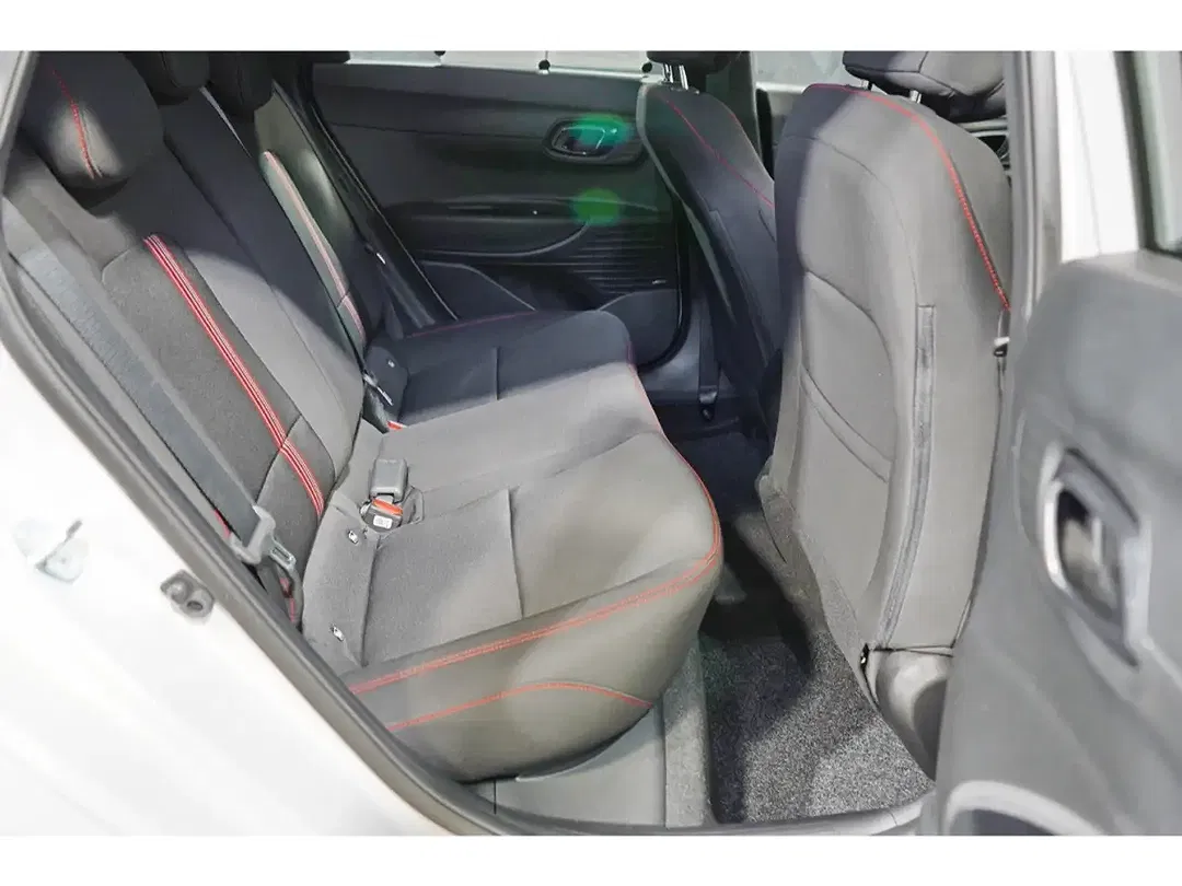 Hyundai i20 - Thumbnail 10
