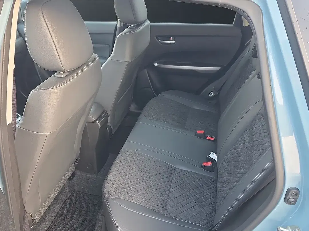 Suzuki Vitara - Thumbnail 11