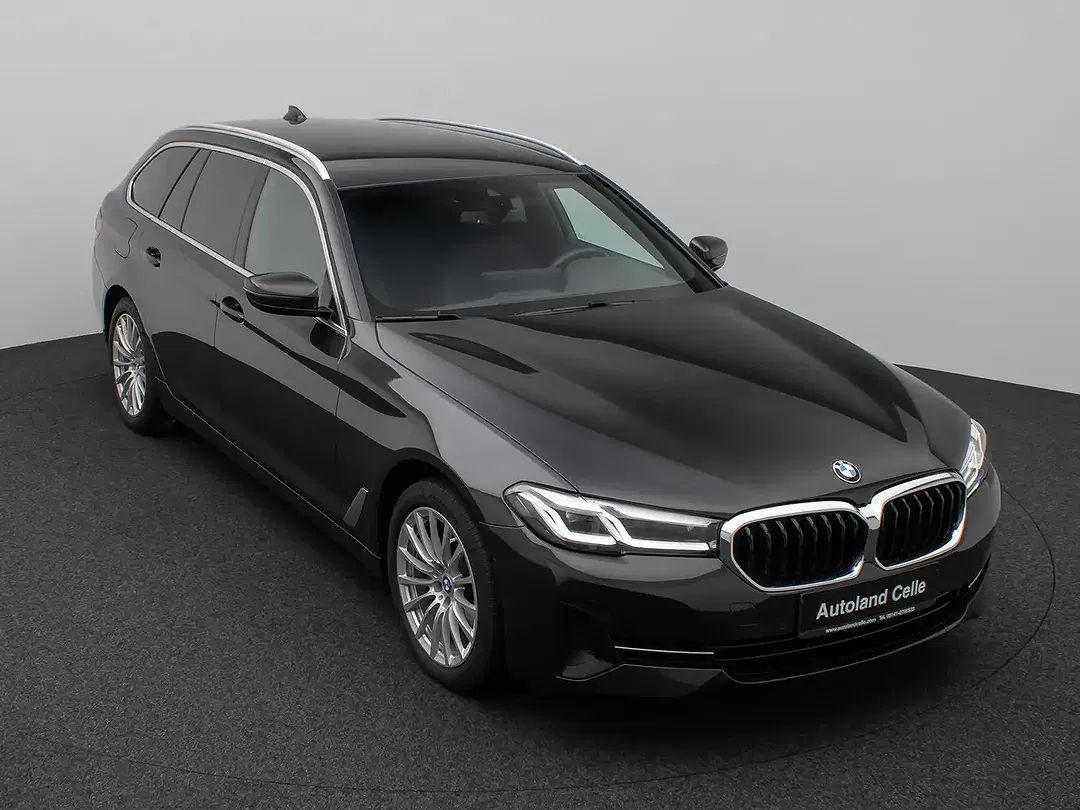 BMW 520 - Thumbnail 2