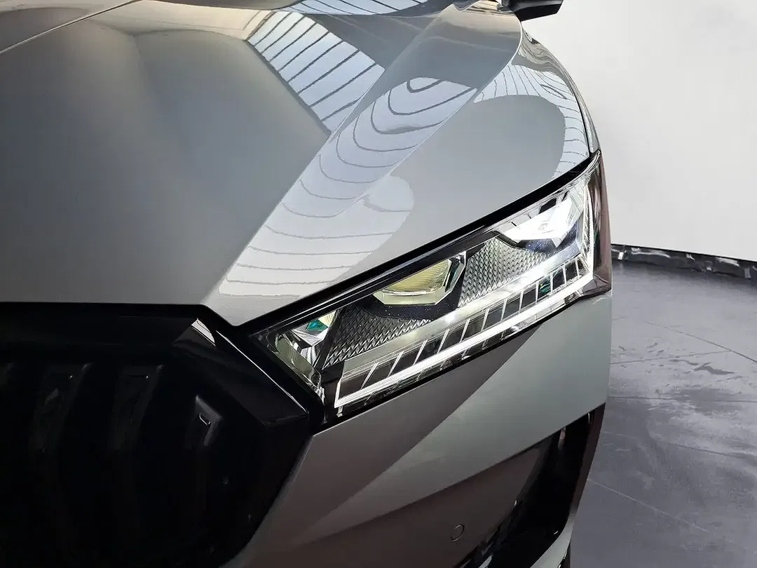 Skoda Superb - Thumbnail 10