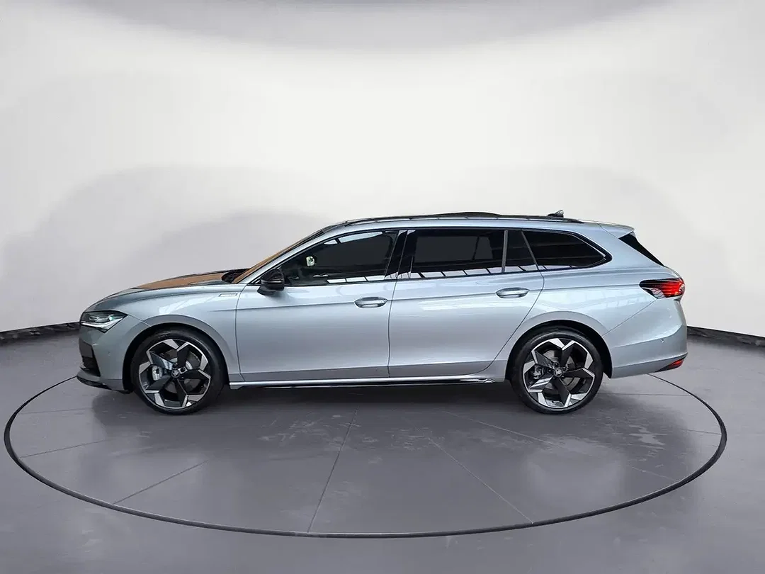 Skoda Superb - Afbeelding 1