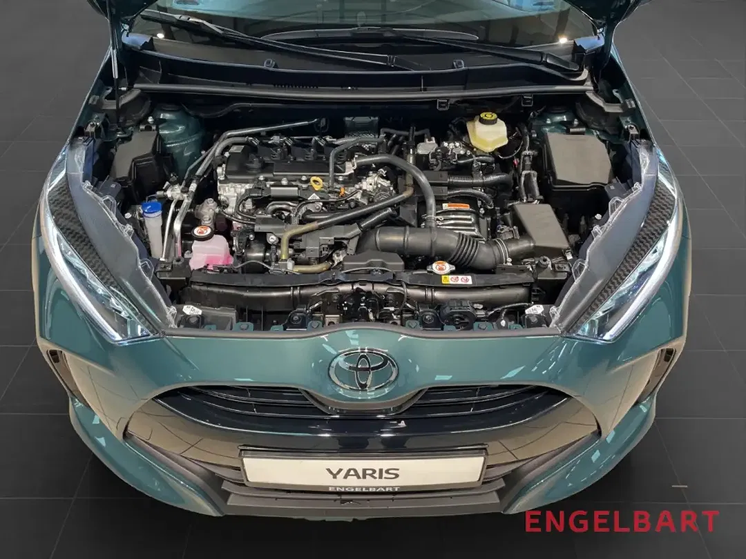 Toyota Yaris - Thumbnail 13