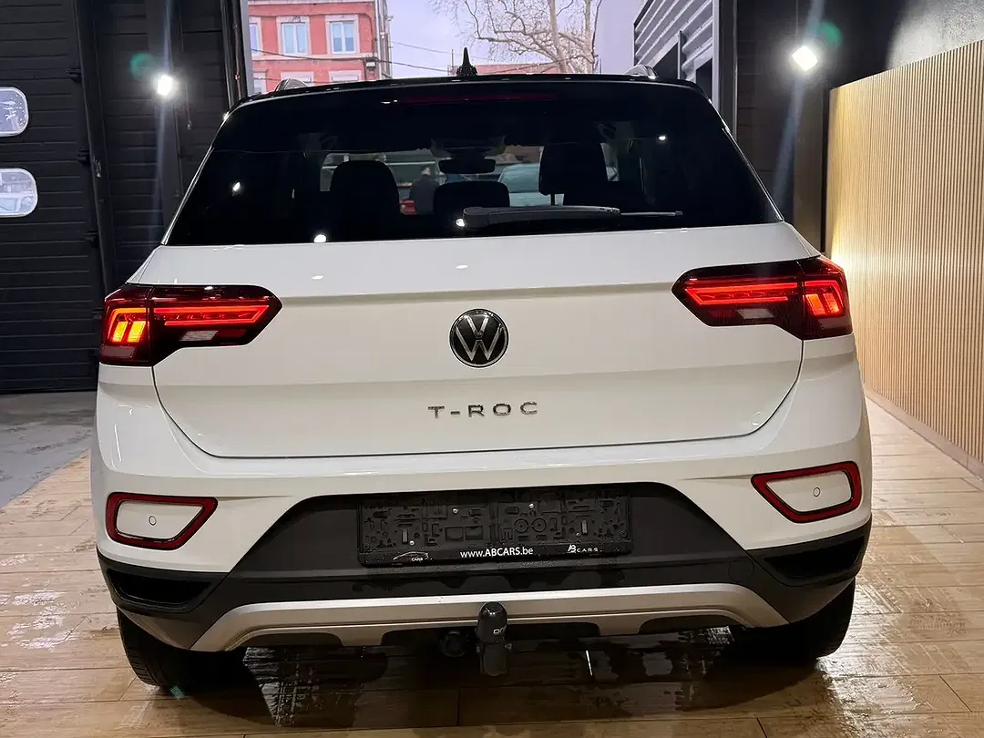Volkswagen T-Roc - Thumbnail 6