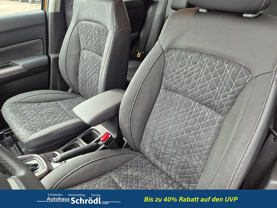 Suzuki Vitara - Thumbnail 12