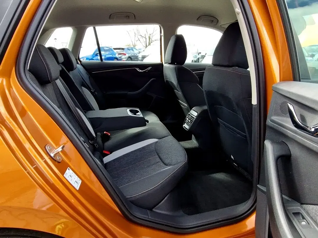 Skoda Kamiq - Thumbnail 9