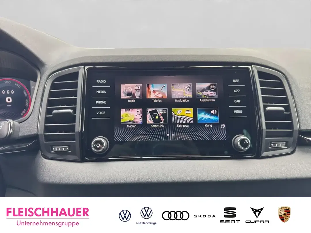 Skoda Karoq - Thumbnail 11