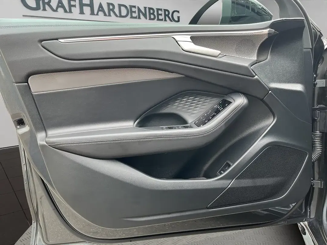 Audi A6 - Thumbnail 10