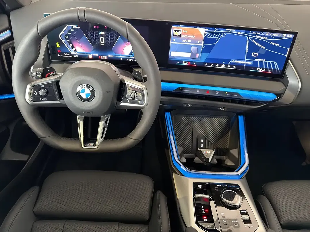 BMW X3 - Thumbnail 2