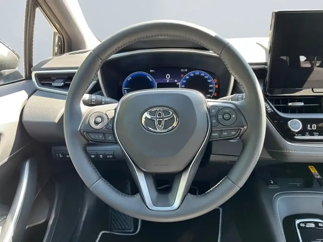 Toyota Corolla - Thumbnail 10