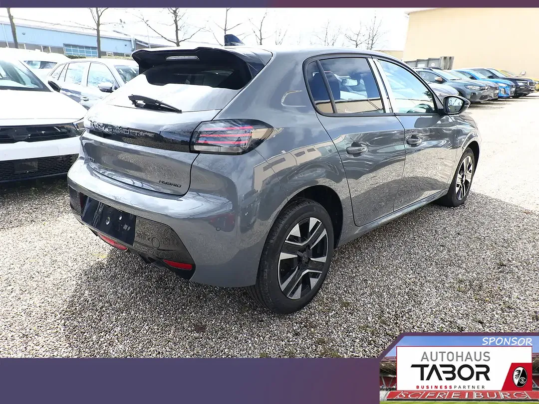 Peugeot 208 - Thumbnail 3