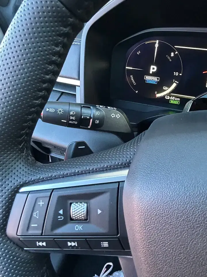 Mitsubishi Outlander - Thumbnail 12