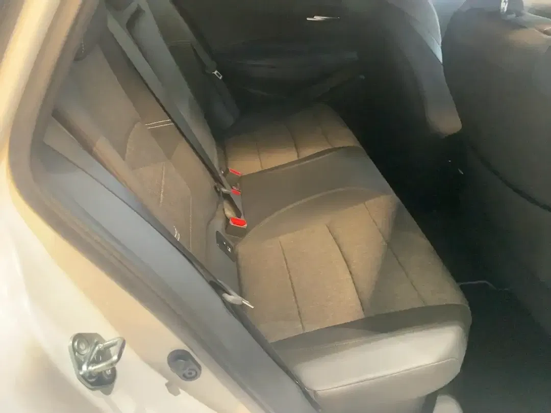 Toyota Corolla - Thumbnail 12