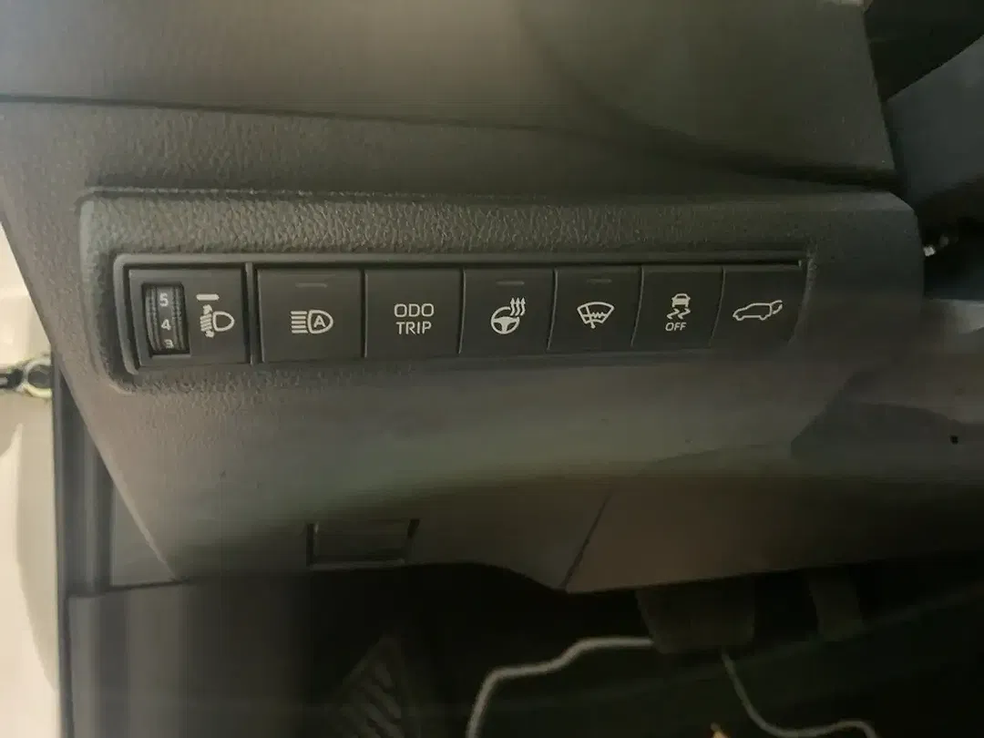 Toyota Corolla - Thumbnail 15