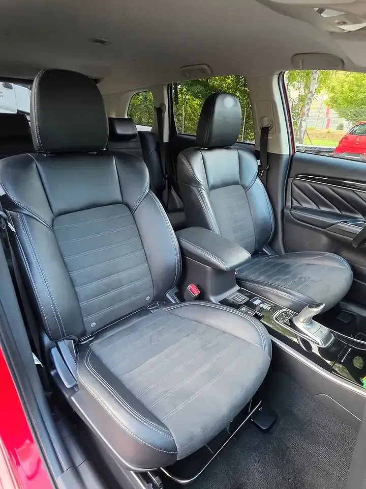 Mitsubishi Outlander - Thumbnail 13