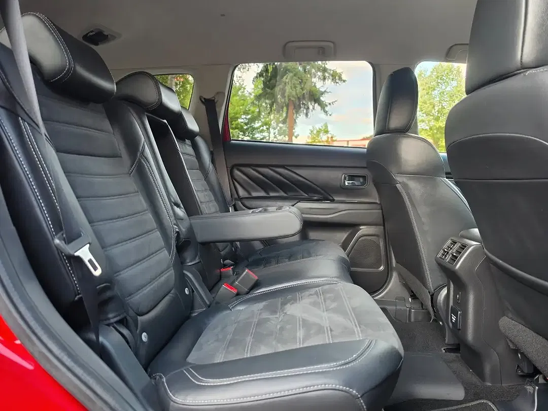 Mitsubishi Outlander - Thumbnail 14