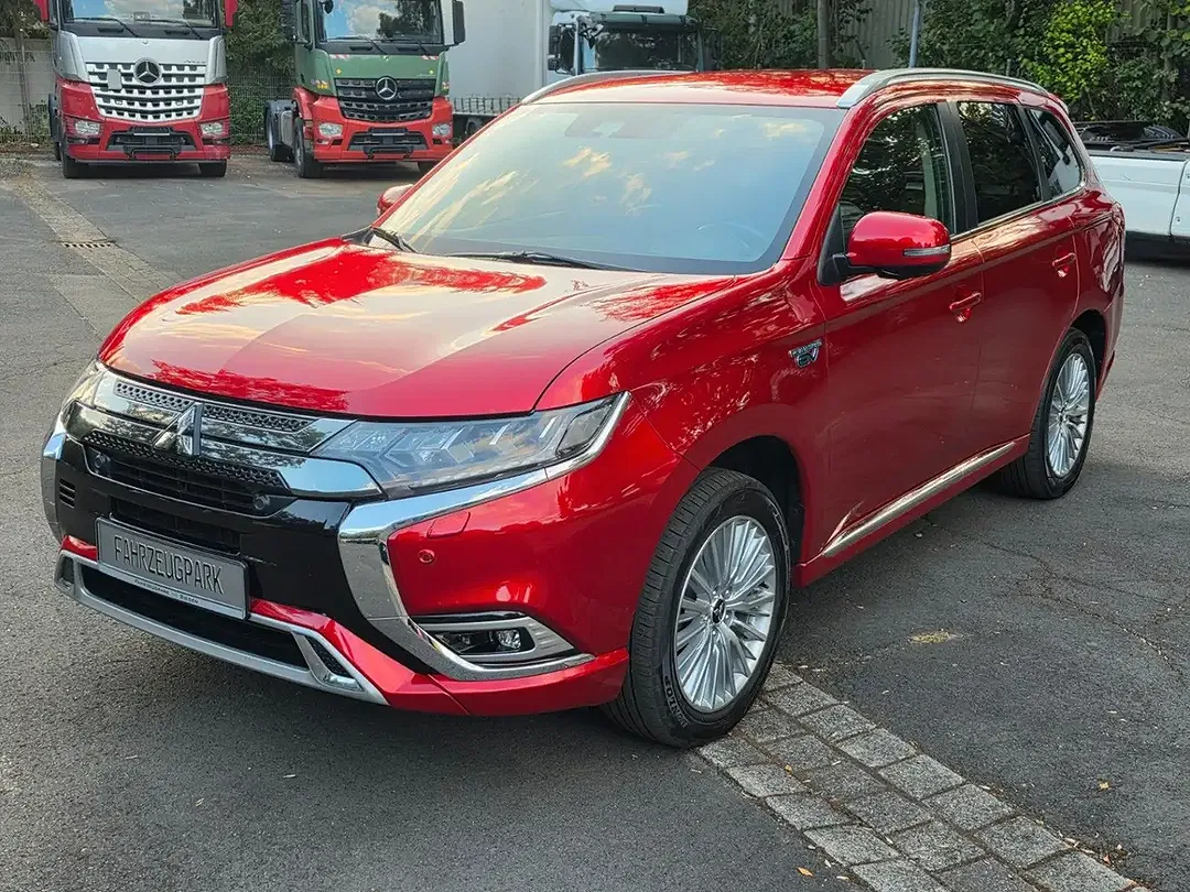Mitsubishi Outlander - Thumbnail 7
