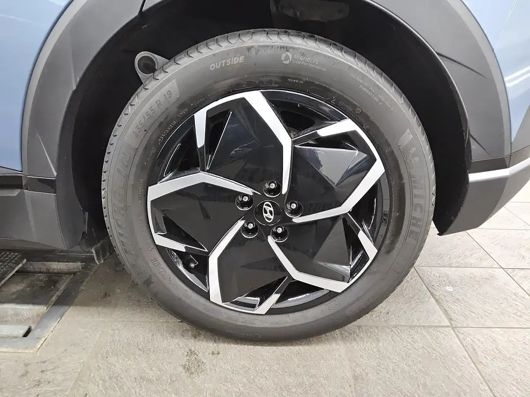 Hyundai IONIQ 5 - Thumbnail 11