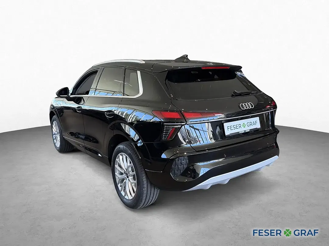Audi Q3 - Thumbnail 7