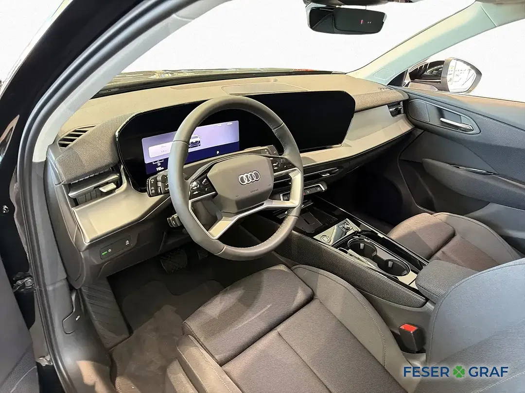 Audi Q3 - Thumbnail 9