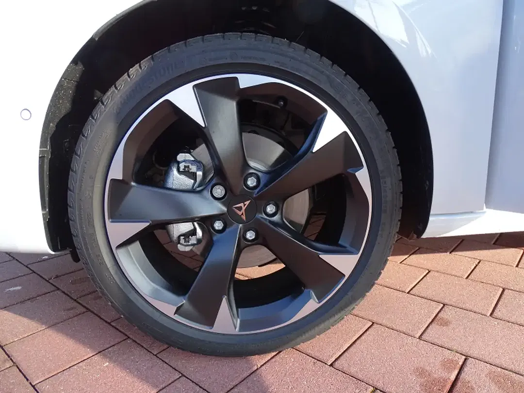 CUPRA Leon - Thumbnail 15