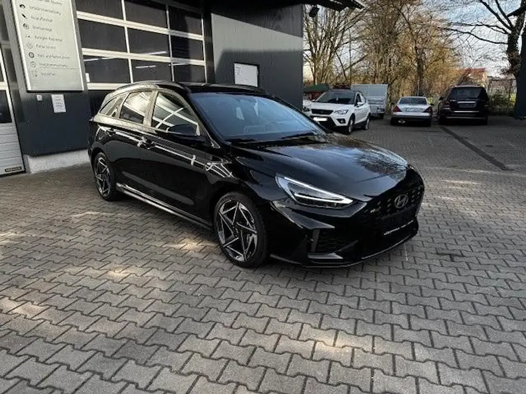 Hyundai i30 - Thumbnail 2