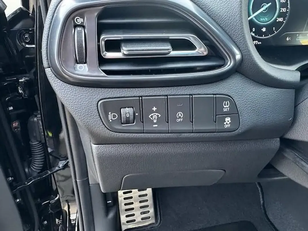 Hyundai i30 - Thumbnail 20