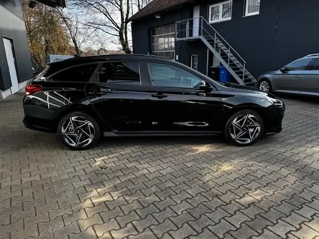 Hyundai i30 - Thumbnail 3