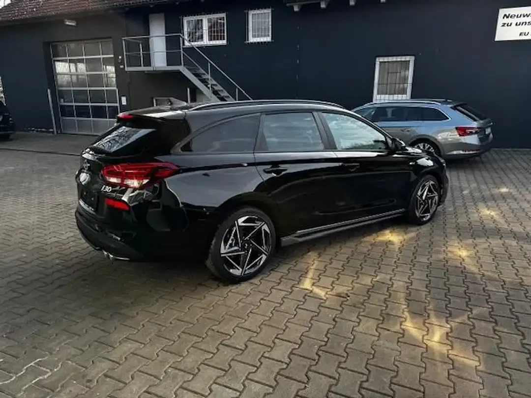 Hyundai i30 - Thumbnail 4
