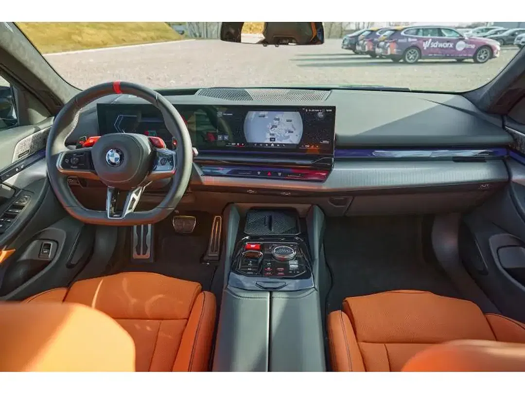 BMW M5 - Thumbnail 7