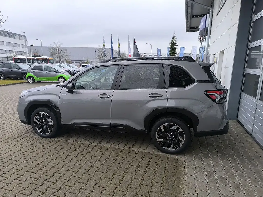 Subaru Forester - Thumbnail 6