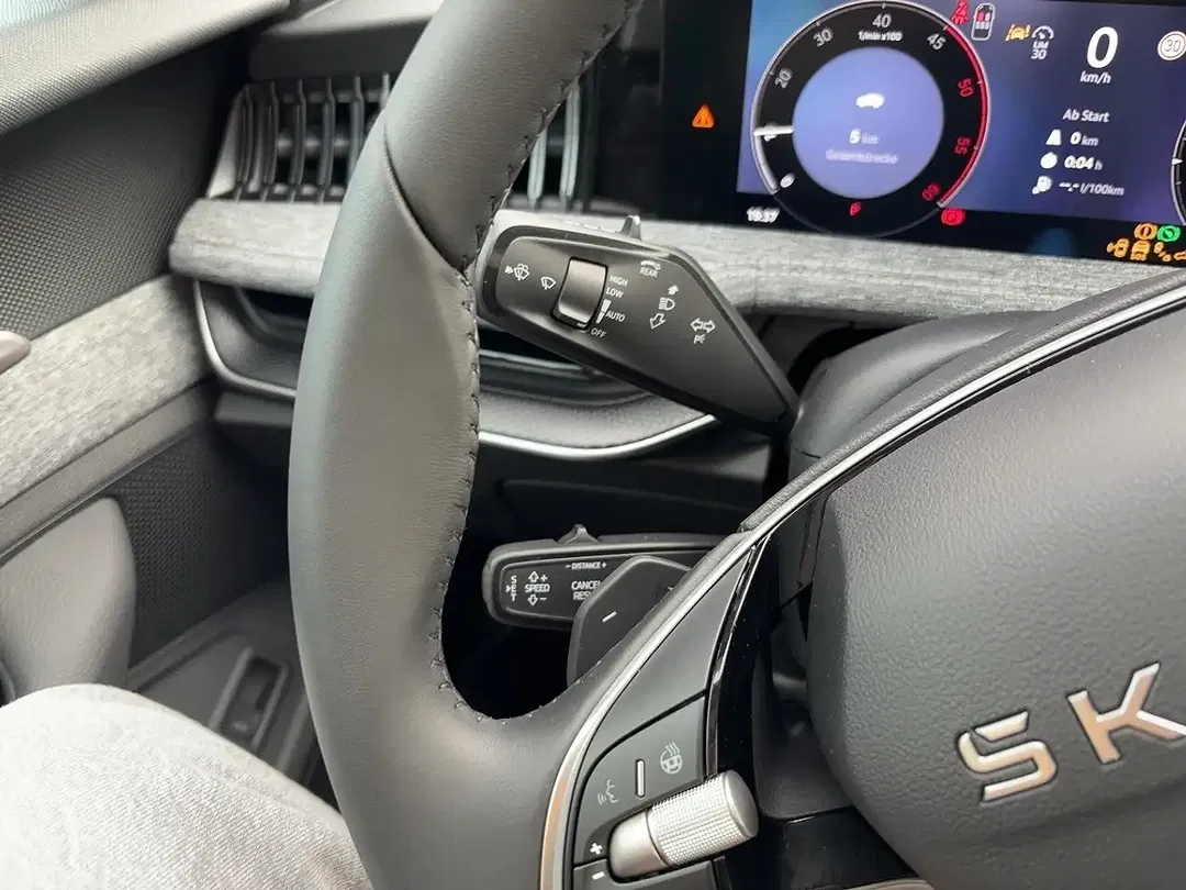 Skoda Superb - Thumbnail 12