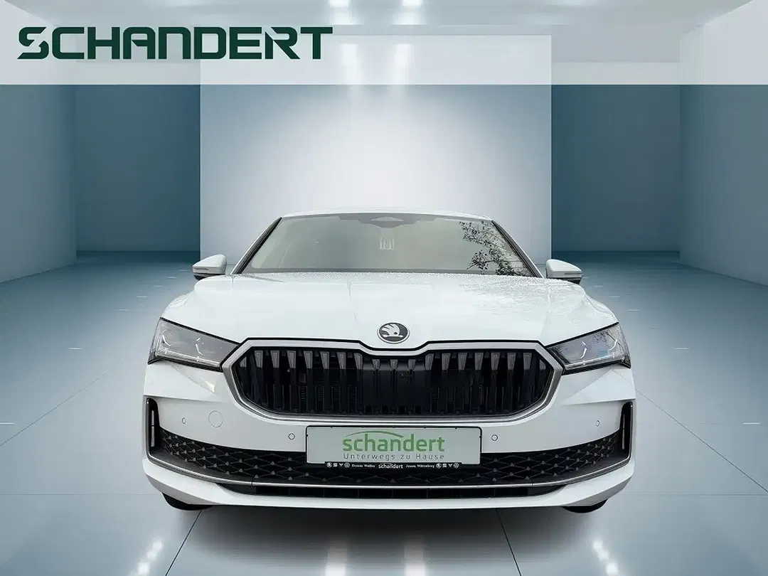 Skoda Superb - Thumbnail 5