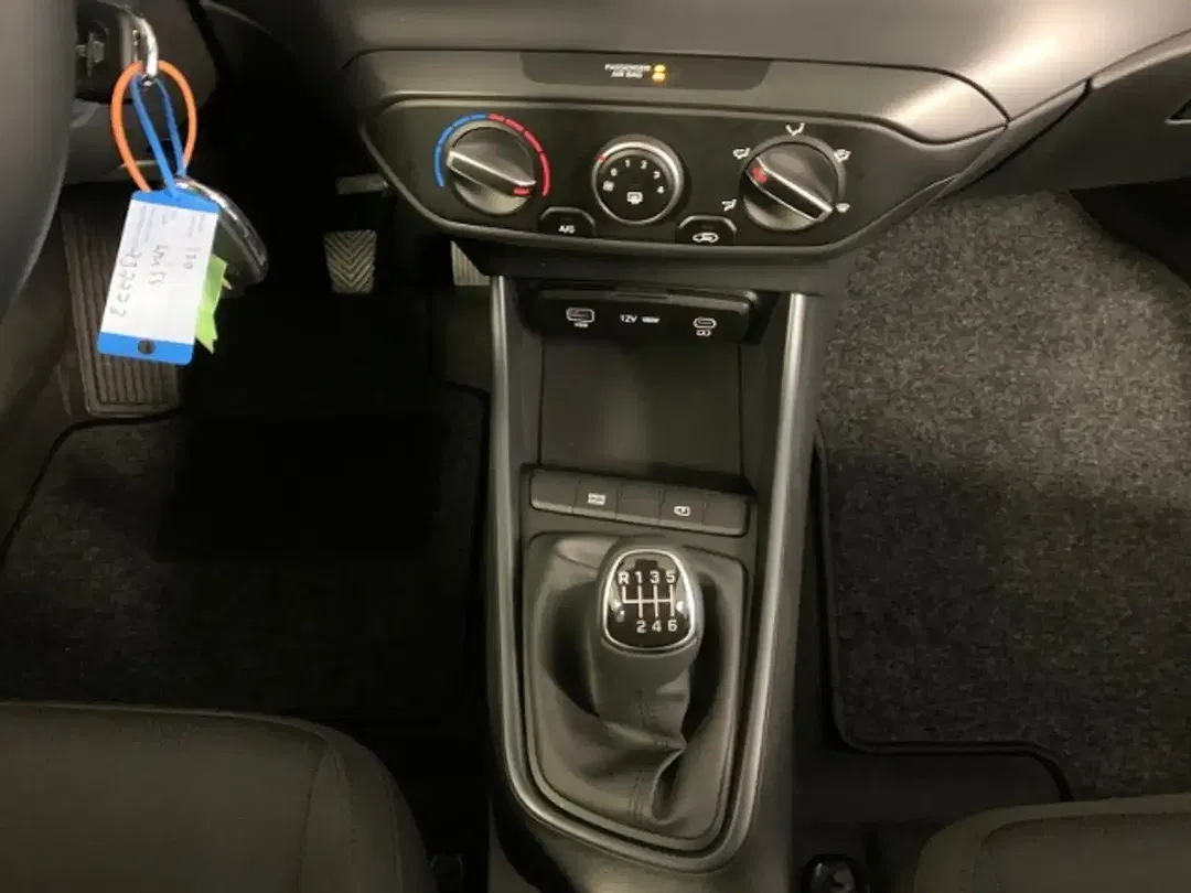 Hyundai i20 - Thumbnail 14
