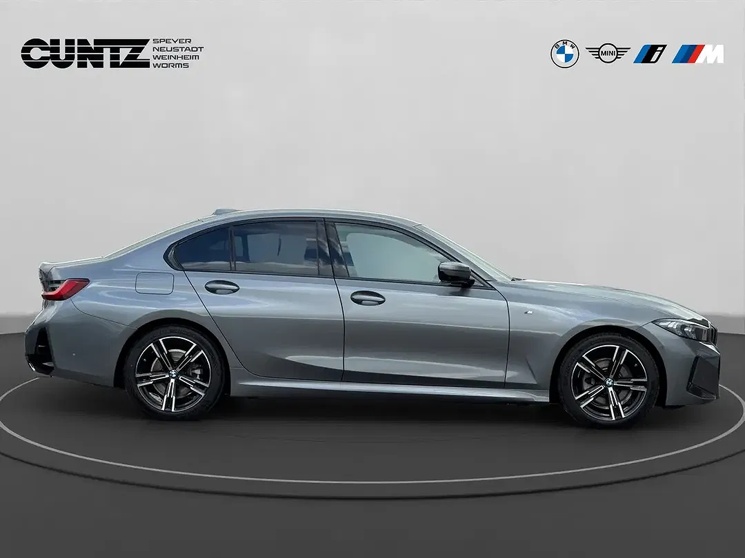 BMW 320 - Thumbnail 4