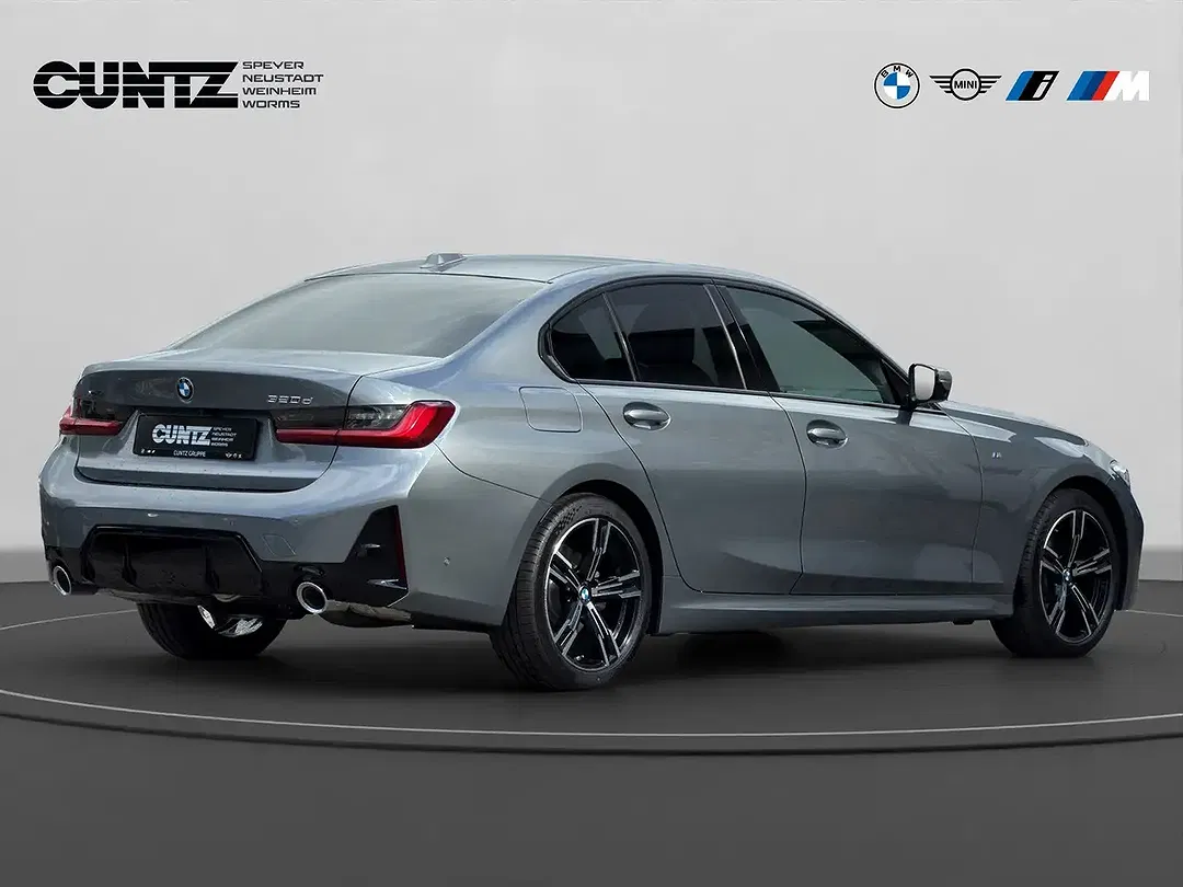 BMW 320 - Thumbnail 5