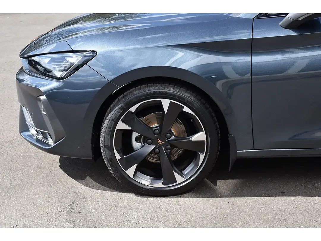 CUPRA Leon - Thumbnail 5