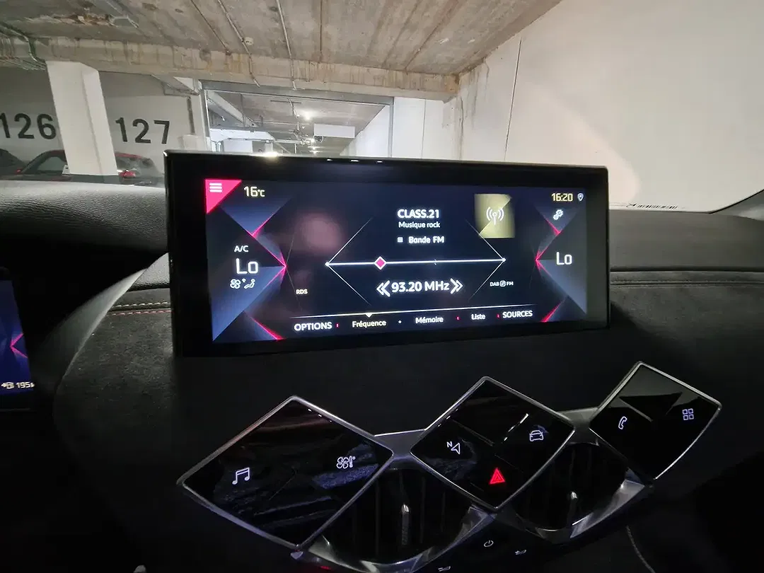 DS Automobiles DS 3 Crossback - Thumbnail 11