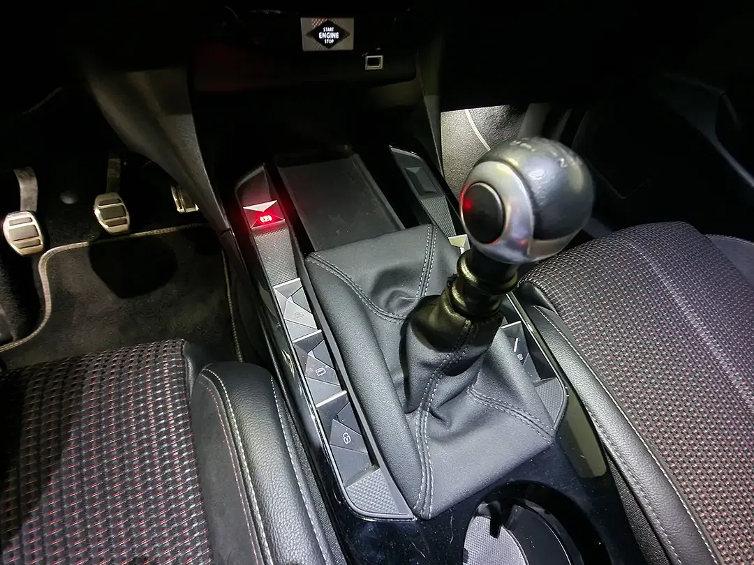 DS Automobiles DS 3 Crossback - Thumbnail 13