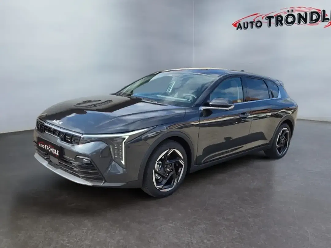 Kia K4 - Thumbnail 1