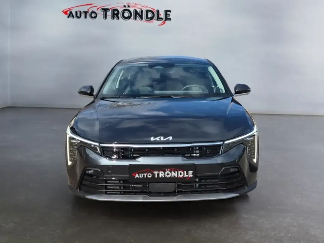 Kia K4 - Thumbnail 2