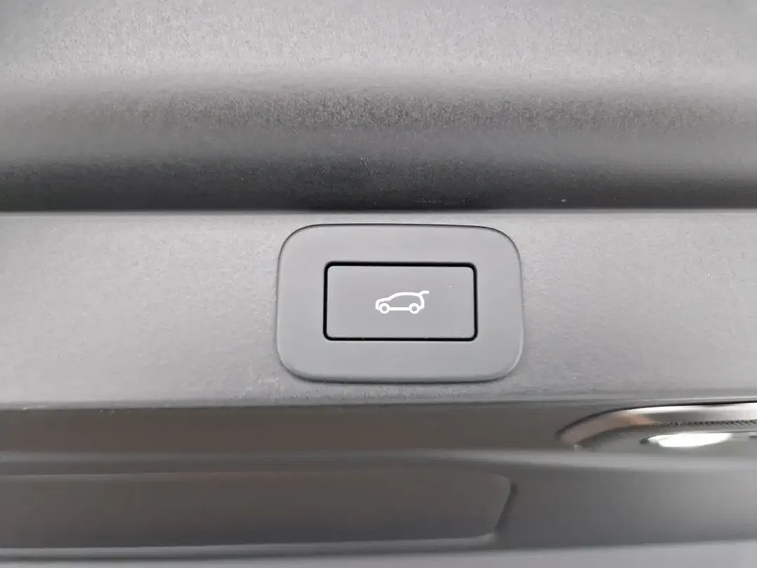 Land Rover Range Rover - Thumbnail 12