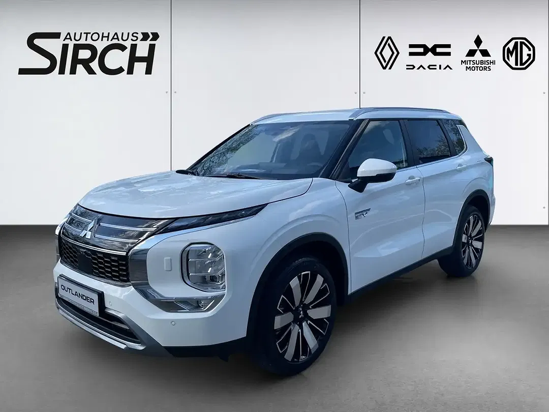 Mitsubishi Outlander - Thumbnail 1