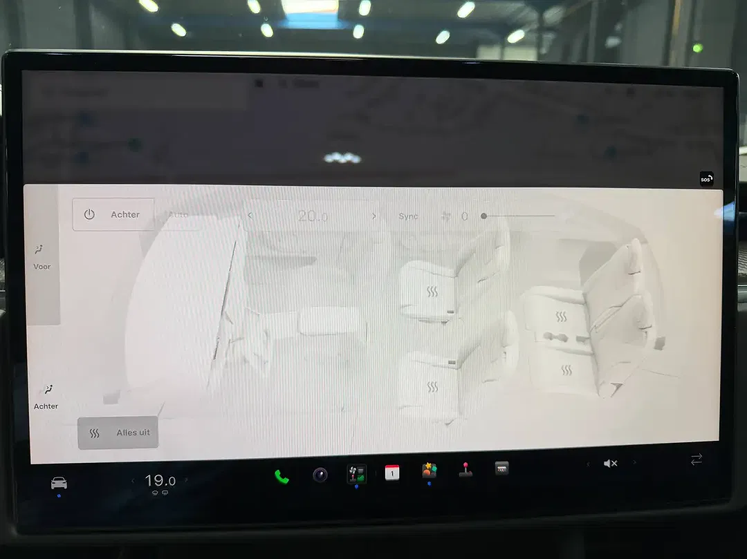 Tesla Model X - Thumbnail 20
