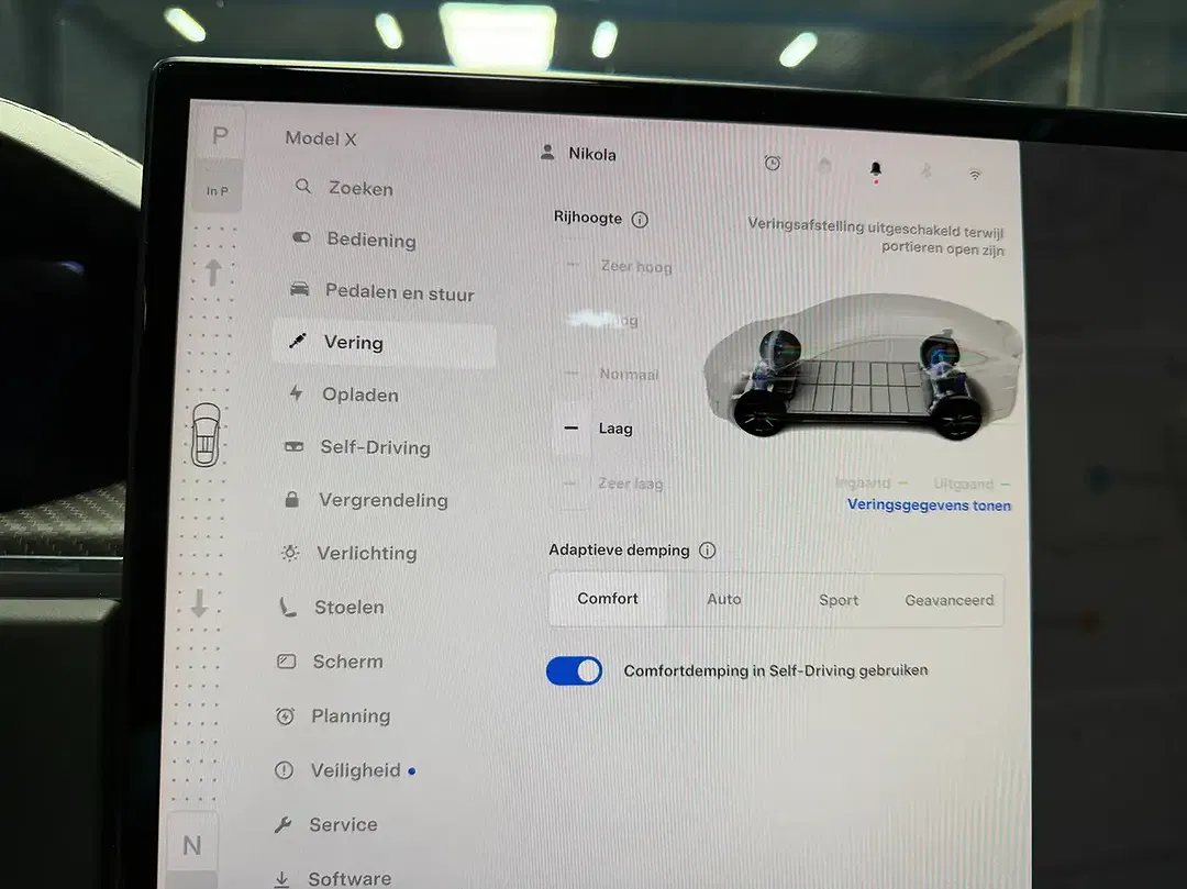 Tesla Model X - Thumbnail 22